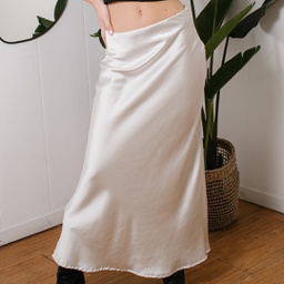 [ISOFA01] MAXIFALDA SATEN PAIGE